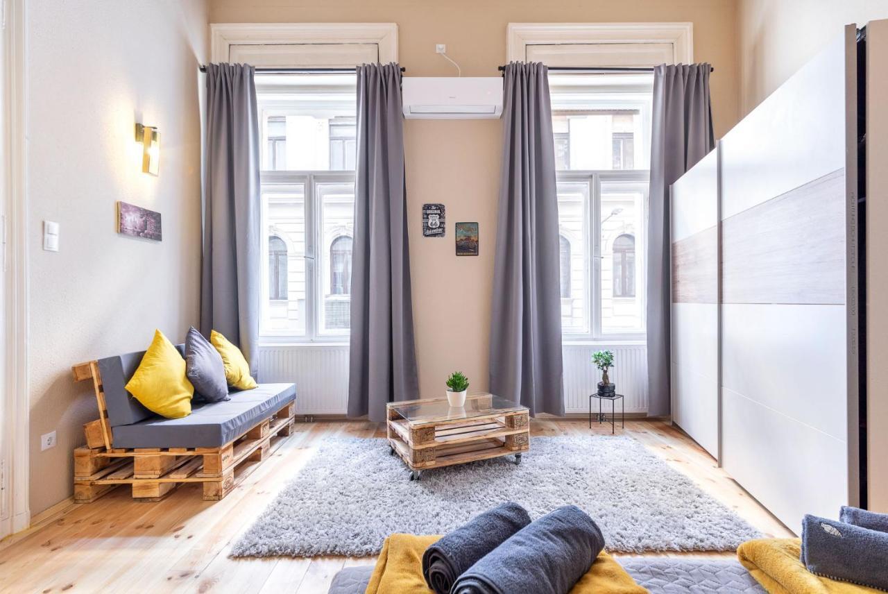 Trendy Grand Boulevard Designer * Budapest