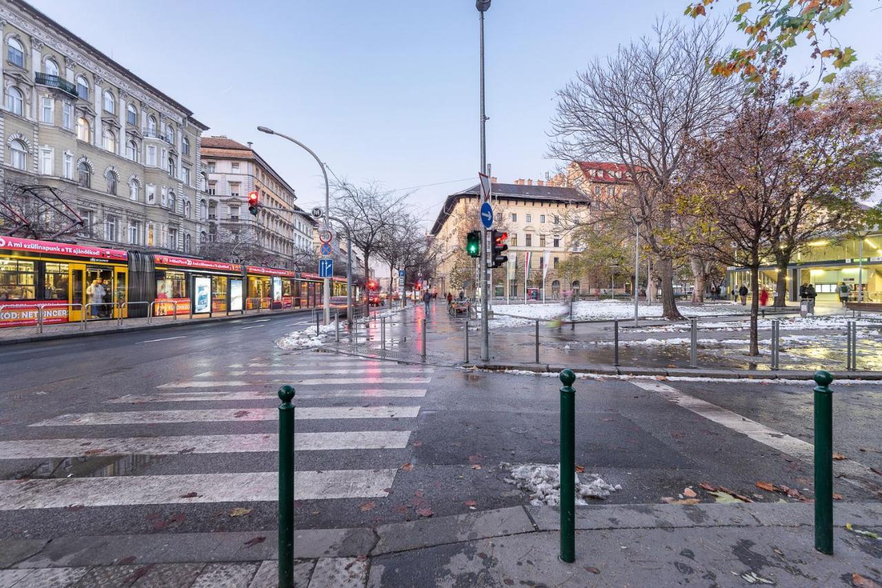 Appartement Trendy Grand Boulevard Designer Brand New *
